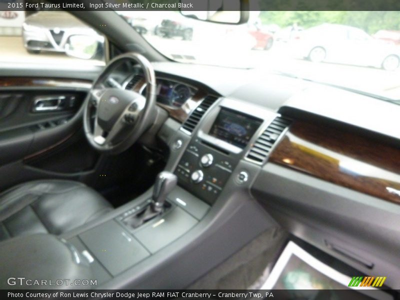 Ingot Silver Metallic / Charcoal Black 2015 Ford Taurus Limited