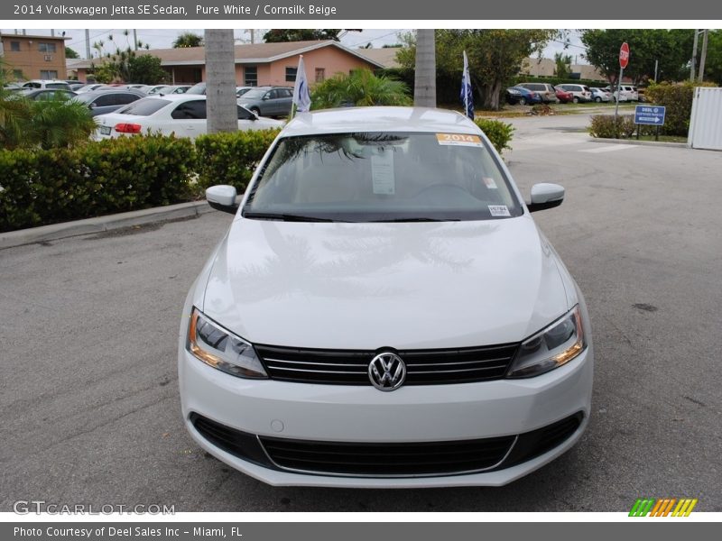 Pure White / Cornsilk Beige 2014 Volkswagen Jetta SE Sedan