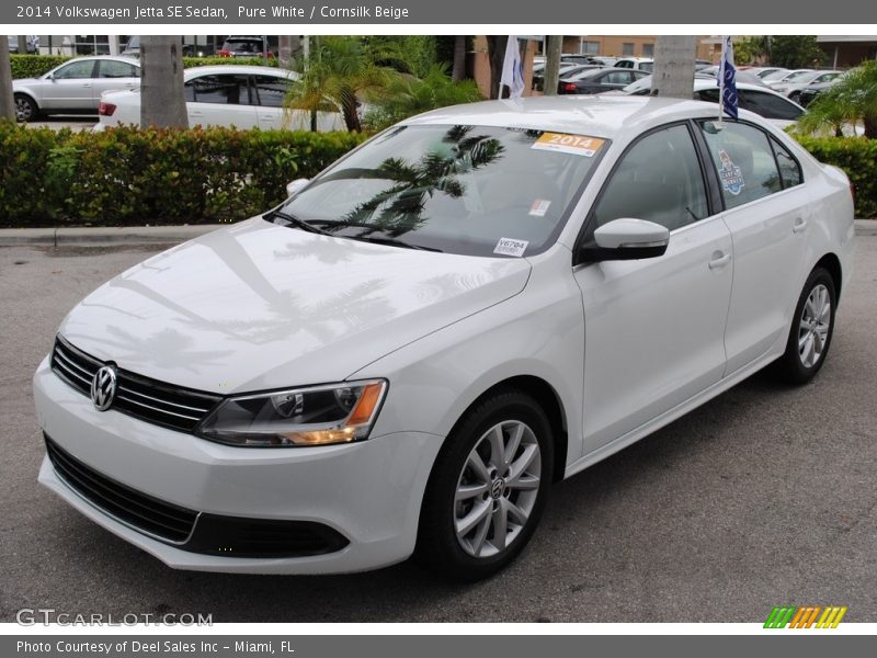 Pure White / Cornsilk Beige 2014 Volkswagen Jetta SE Sedan