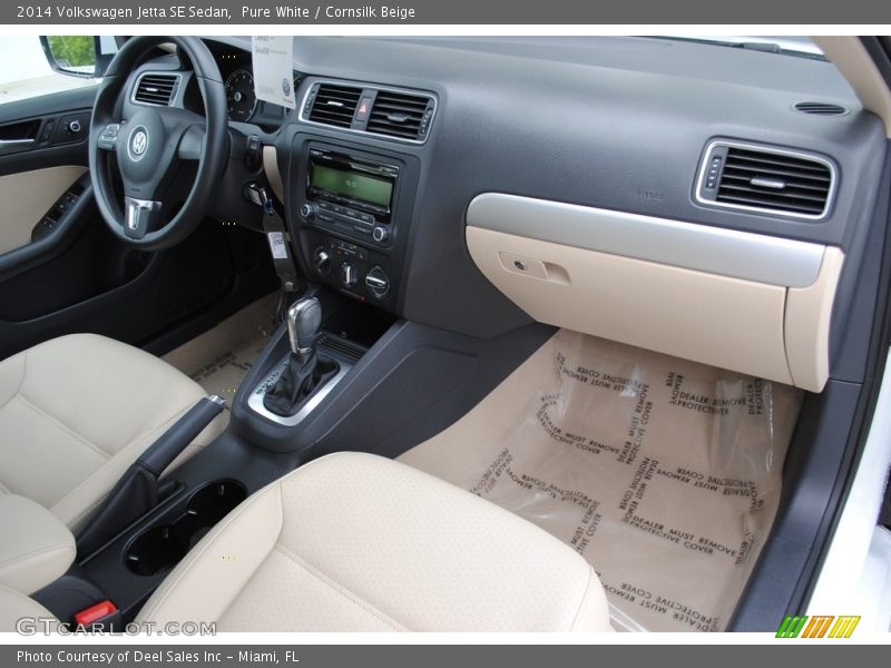 Pure White / Cornsilk Beige 2014 Volkswagen Jetta SE Sedan