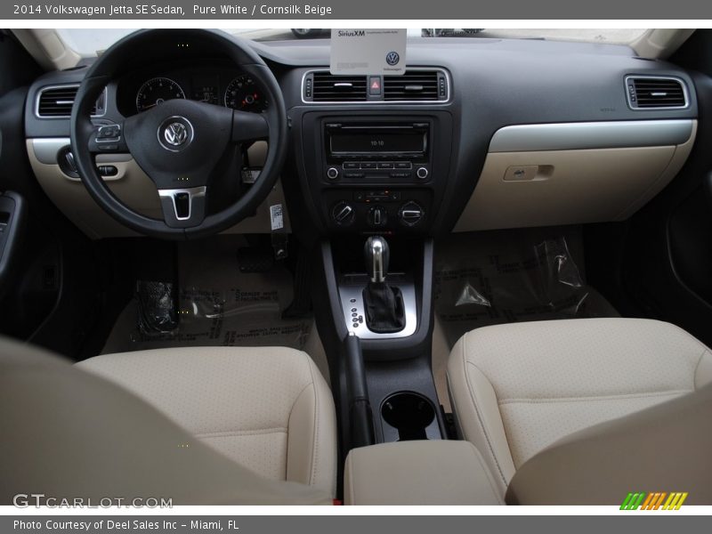 Pure White / Cornsilk Beige 2014 Volkswagen Jetta SE Sedan