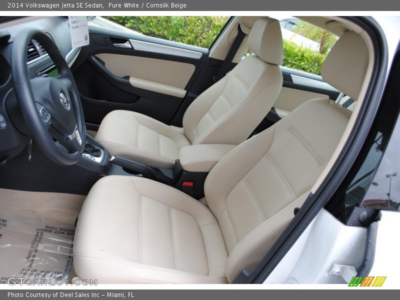 Pure White / Cornsilk Beige 2014 Volkswagen Jetta SE Sedan