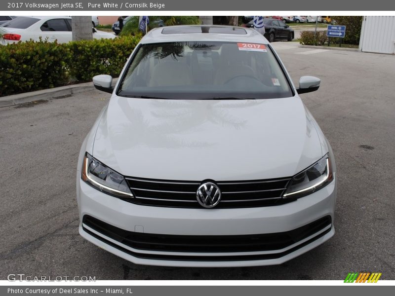 Pure White / Cornsilk Beige 2017 Volkswagen Jetta SE