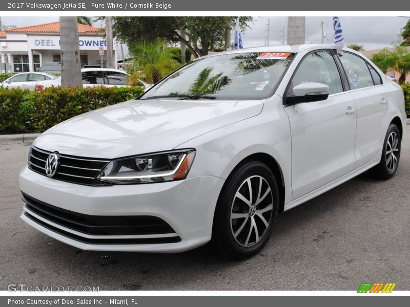 Pure White / Cornsilk Beige 2017 Volkswagen Jetta SE