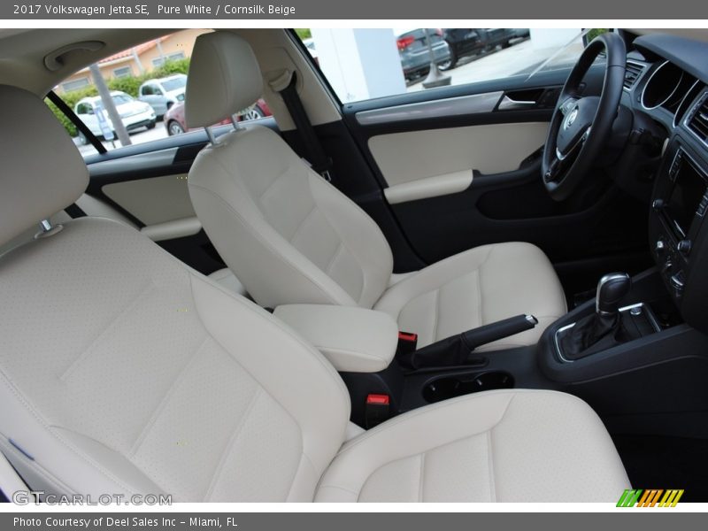 Pure White / Cornsilk Beige 2017 Volkswagen Jetta SE