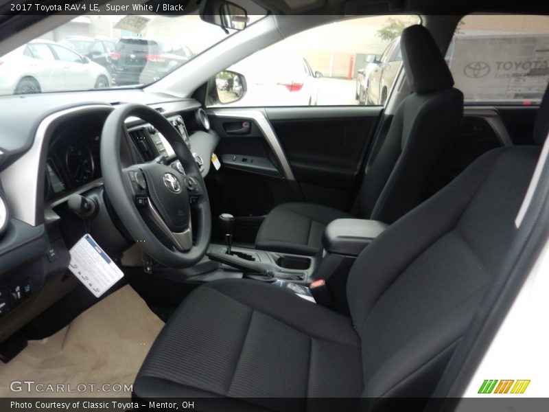 Super White / Black 2017 Toyota RAV4 LE