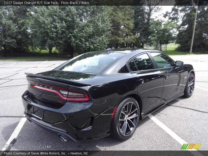 Pitch-Black / Black 2017 Dodge Charger R/T Scat Pack
