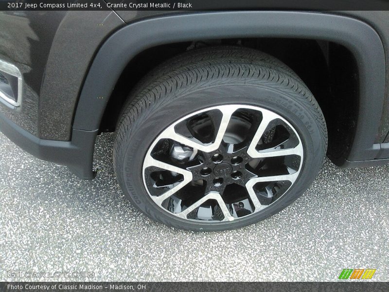 Granite Crystal Metallic / Black 2017 Jeep Compass Limited 4x4