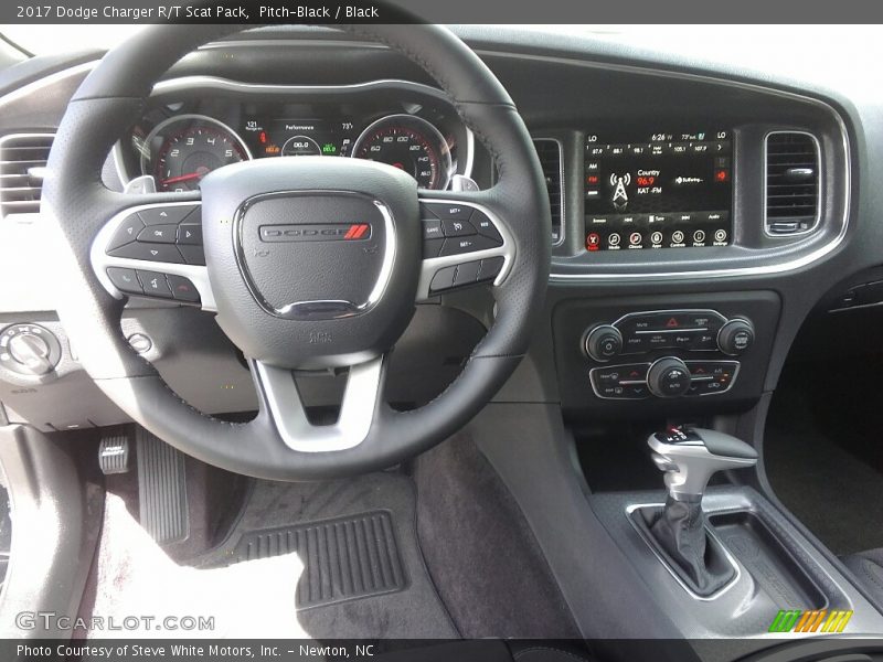 Pitch-Black / Black 2017 Dodge Charger R/T Scat Pack
