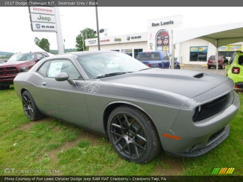 Destroyer Grey / Black 2017 Dodge Challenger R/T