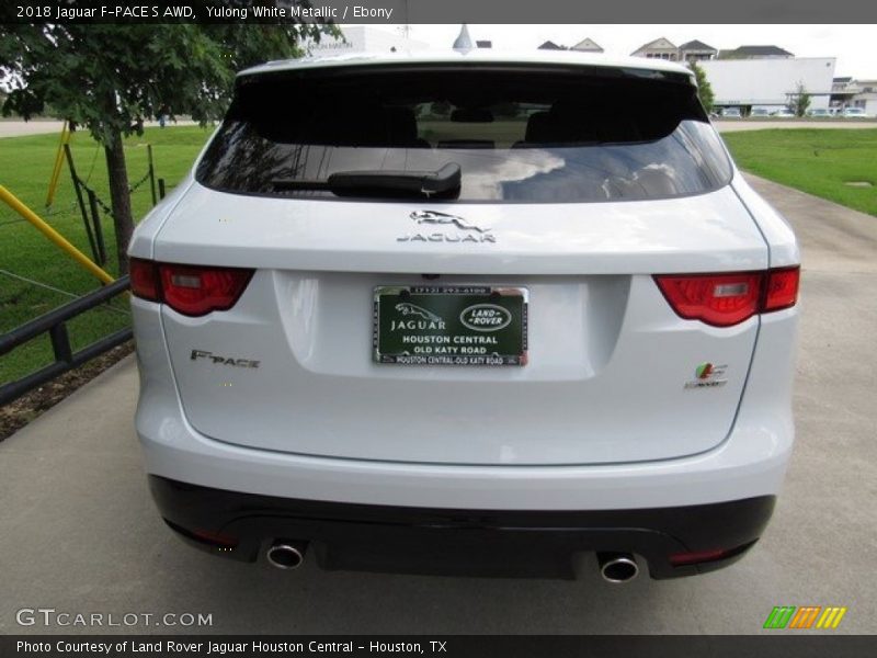 Yulong White Metallic / Ebony 2018 Jaguar F-PACE S AWD