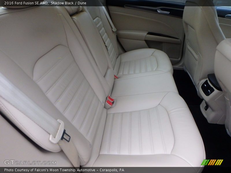Shadow Black / Dune 2016 Ford Fusion SE AWD