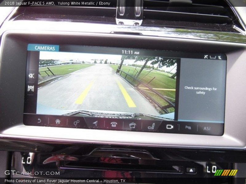 Yulong White Metallic / Ebony 2018 Jaguar F-PACE S AWD