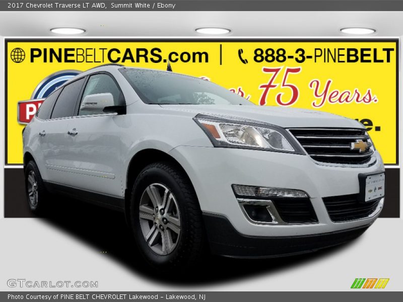 Summit White / Ebony 2017 Chevrolet Traverse LT AWD