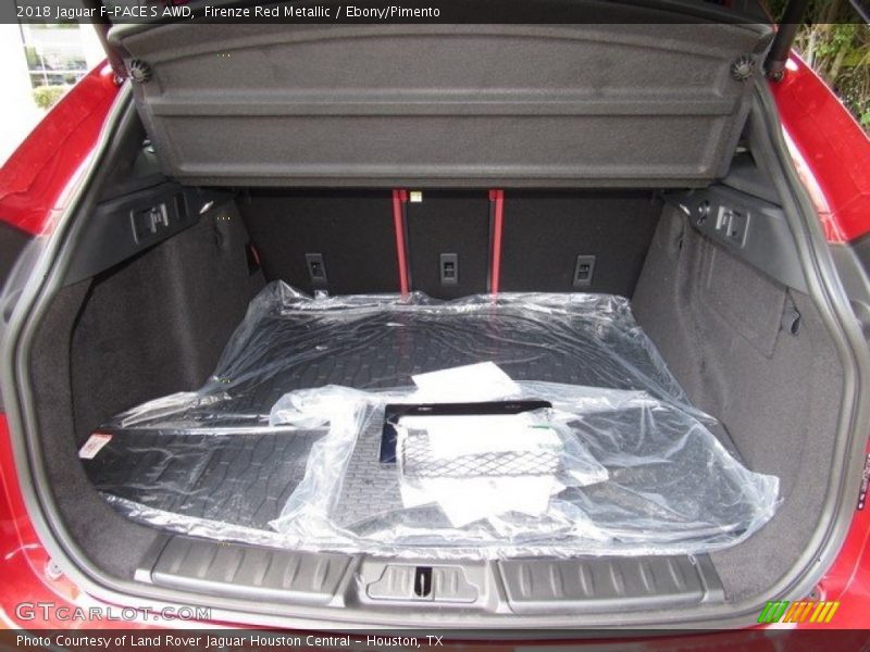  2018 F-PACE S AWD Trunk