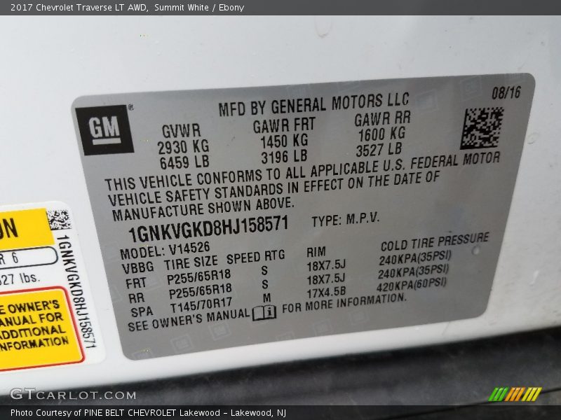 Summit White / Ebony 2017 Chevrolet Traverse LT AWD