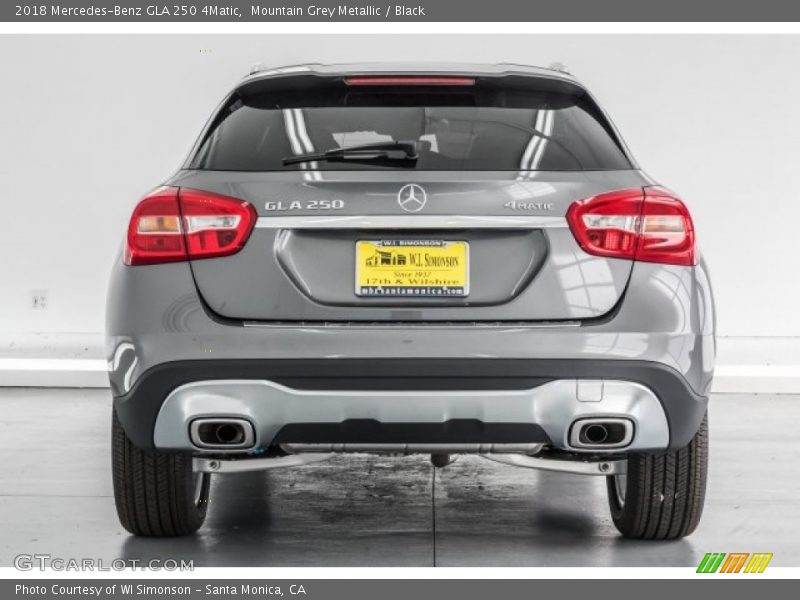 Mountain Grey Metallic / Black 2018 Mercedes-Benz GLA 250 4Matic