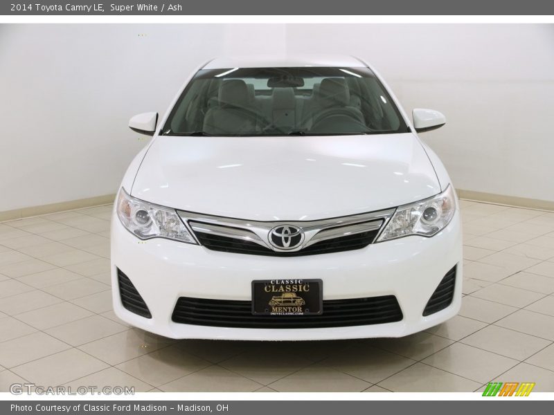 Super White / Ash 2014 Toyota Camry LE
