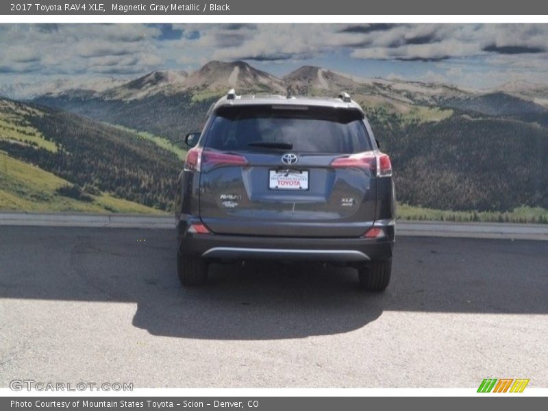 Magnetic Gray Metallic / Black 2017 Toyota RAV4 XLE