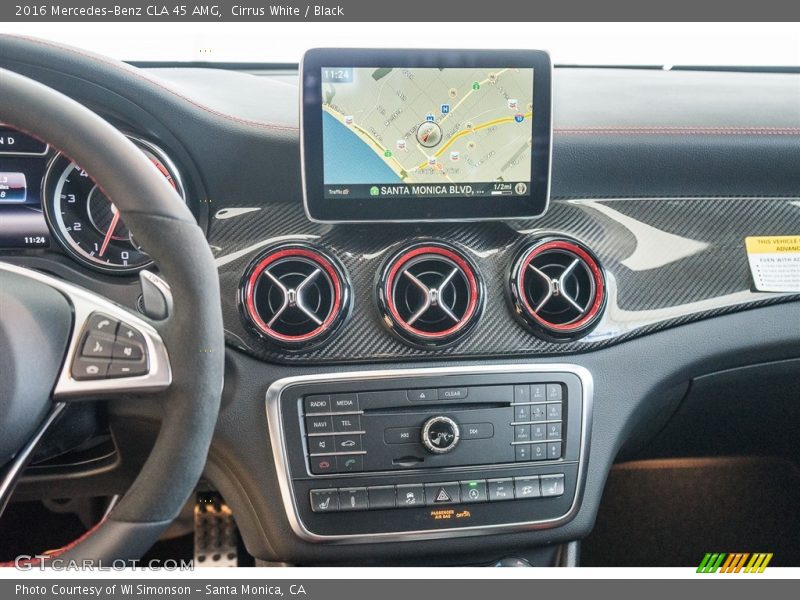 Controls of 2016 CLA 45 AMG