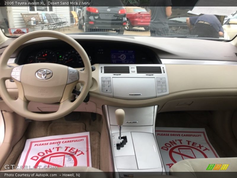 Desert Sand Mica / Ivory 2006 Toyota Avalon XL
