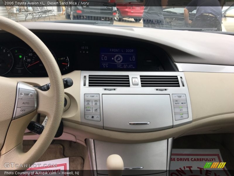 Desert Sand Mica / Ivory 2006 Toyota Avalon XL