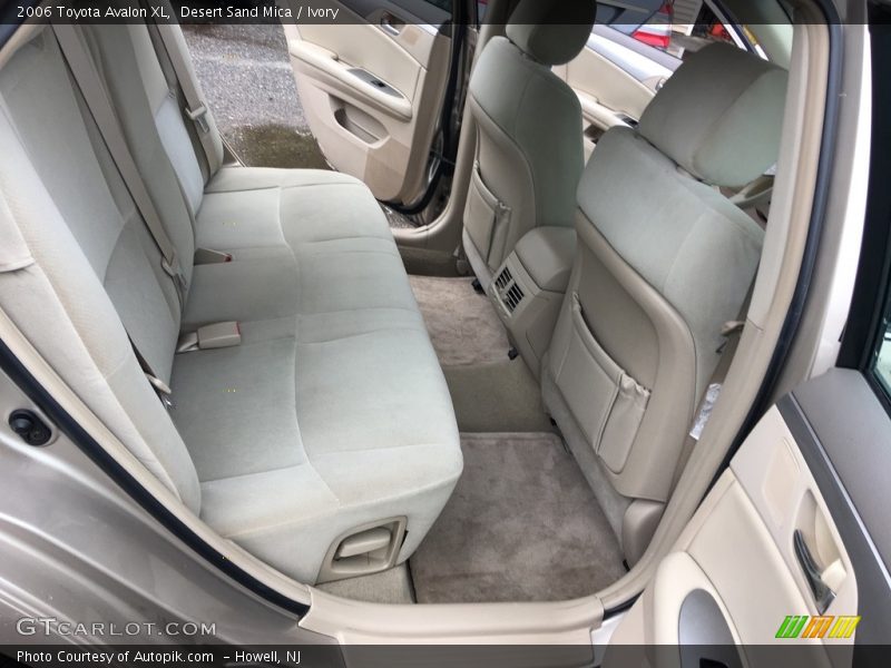 Desert Sand Mica / Ivory 2006 Toyota Avalon XL