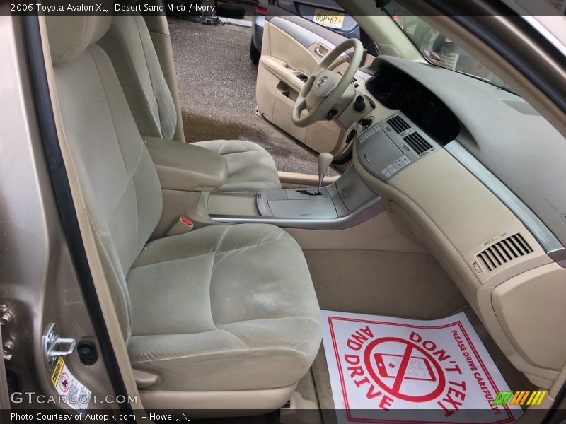 Desert Sand Mica / Ivory 2006 Toyota Avalon XL