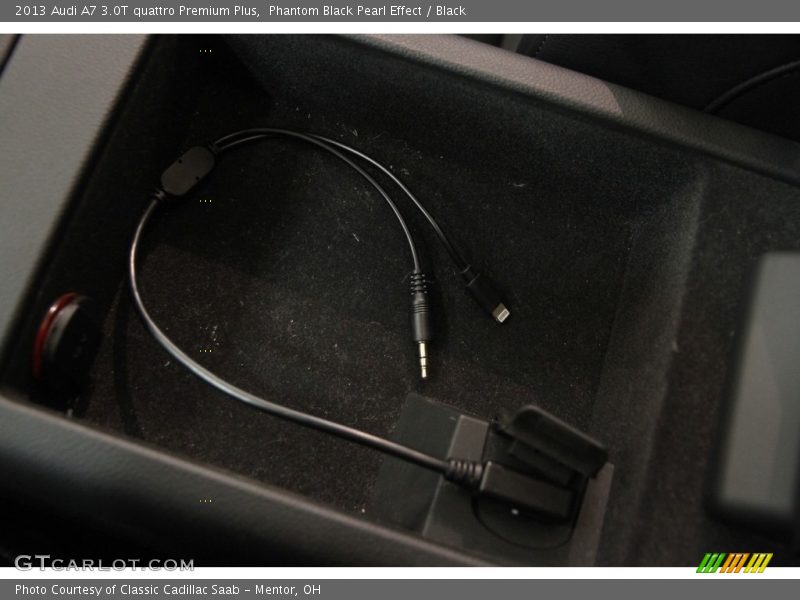 Phantom Black Pearl Effect / Black 2013 Audi A7 3.0T quattro Premium Plus