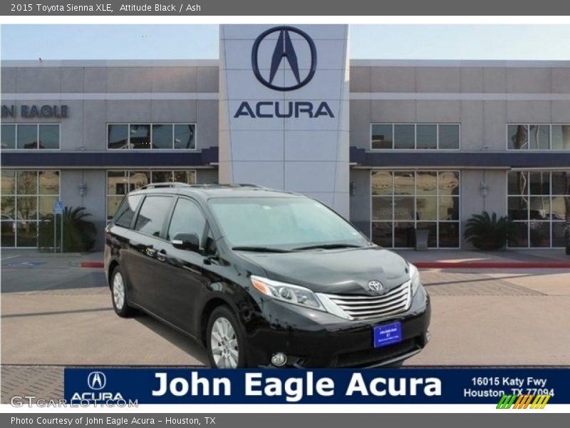 Attitude Black / Ash 2015 Toyota Sienna XLE
