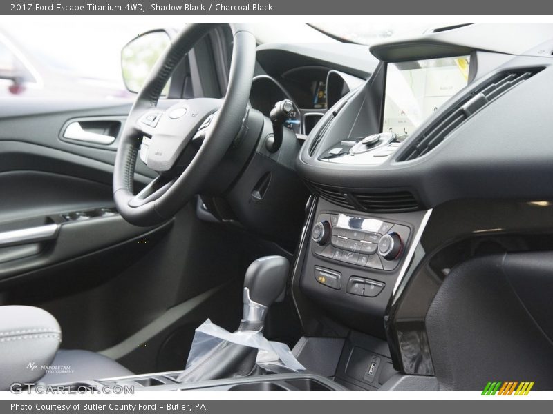 Shadow Black / Charcoal Black 2017 Ford Escape Titanium 4WD