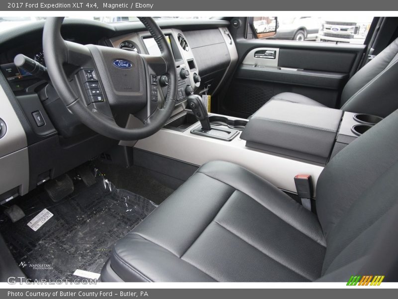 Magnetic / Ebony 2017 Ford Expedition XLT 4x4