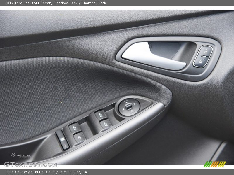 Shadow Black / Charcoal Black 2017 Ford Focus SEL Sedan
