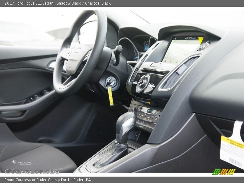 Shadow Black / Charcoal Black 2017 Ford Focus SEL Sedan