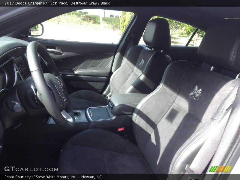 Destroyer Grey / Black 2017 Dodge Charger R/T Scat Pack