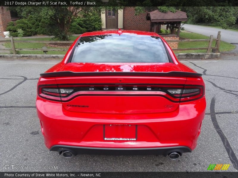 TorRed / Black 2017 Dodge Charger R/T Scat Pack