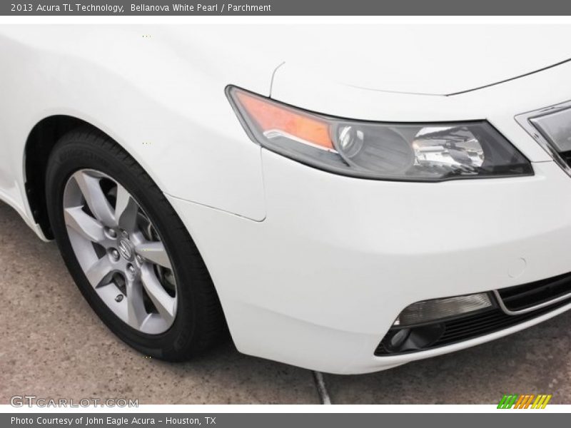 Bellanova White Pearl / Parchment 2013 Acura TL Technology