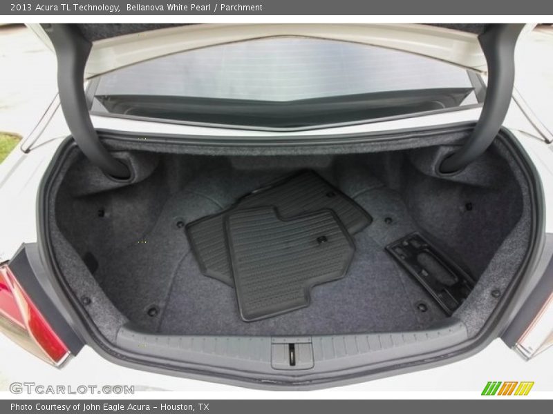 Bellanova White Pearl / Parchment 2013 Acura TL Technology