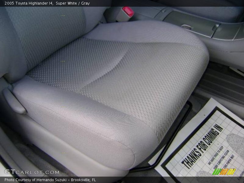 Super White / Gray 2005 Toyota Highlander I4
