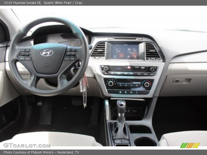Quartz White Pearl / Gray 2016 Hyundai Sonata SE
