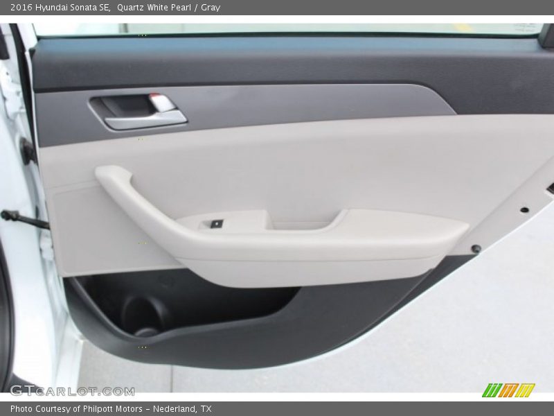 Quartz White Pearl / Gray 2016 Hyundai Sonata SE