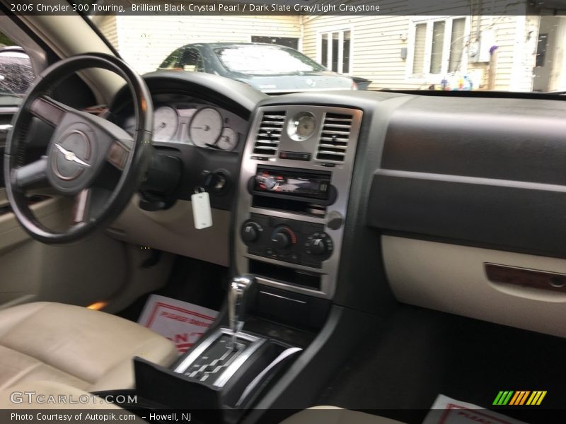 Brilliant Black Crystal Pearl / Dark Slate Gray/Light Graystone 2006 Chrysler 300 Touring