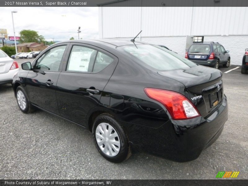 Super Black / Charcoal 2017 Nissan Versa S