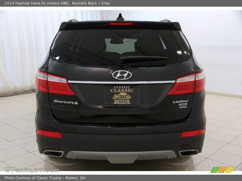 Becketts Black / Gray 2014 Hyundai Santa Fe Limited AWD