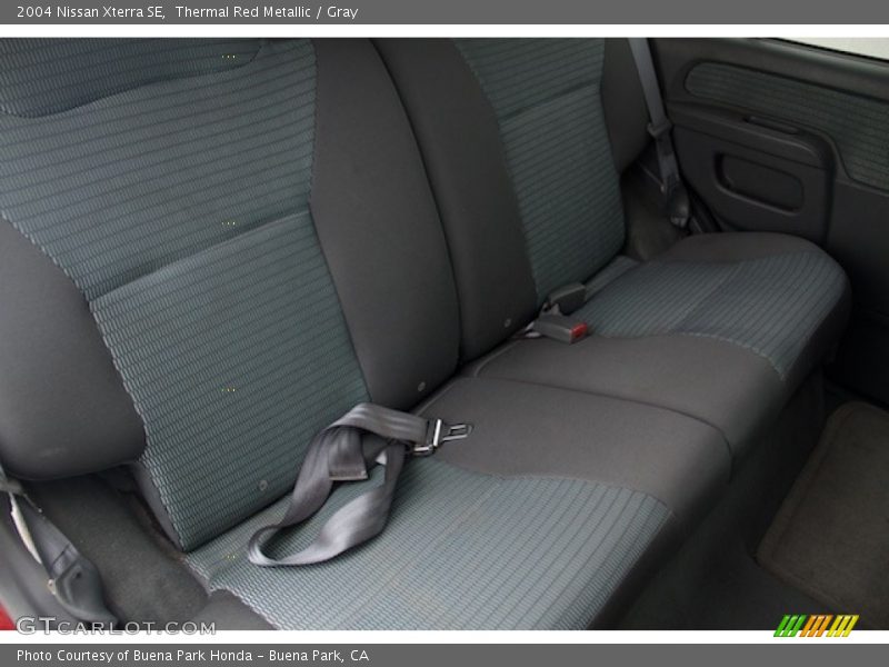 Thermal Red Metallic / Gray 2004 Nissan Xterra SE