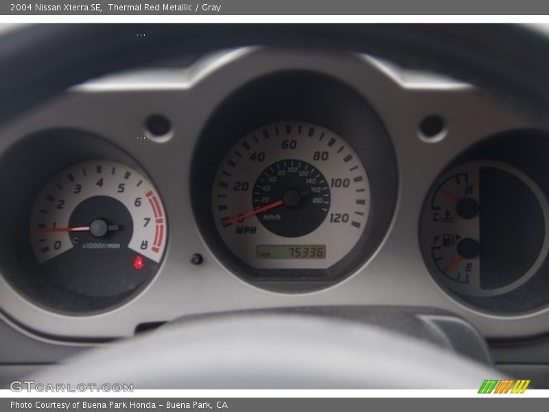 Thermal Red Metallic / Gray 2004 Nissan Xterra SE
