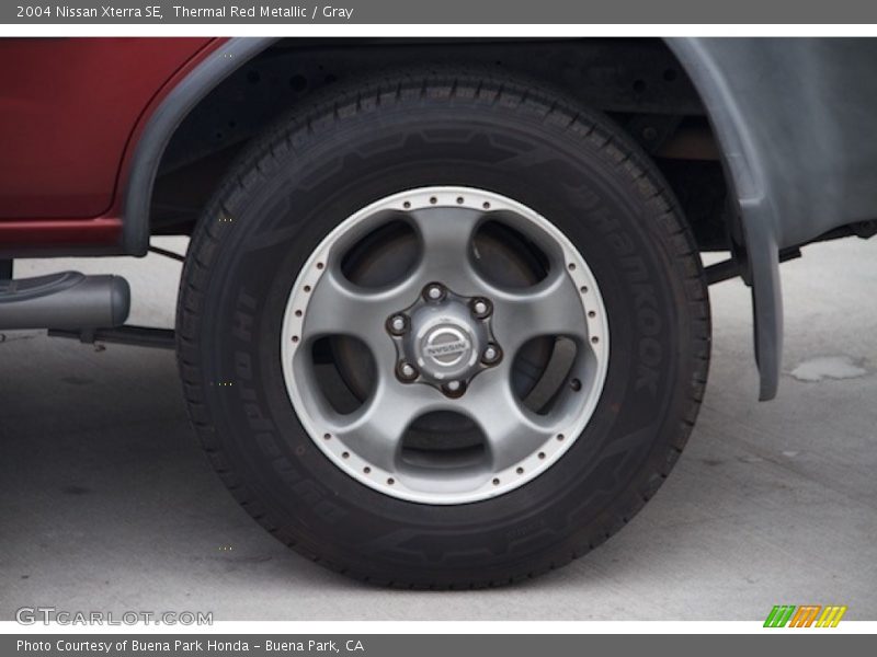 Thermal Red Metallic / Gray 2004 Nissan Xterra SE