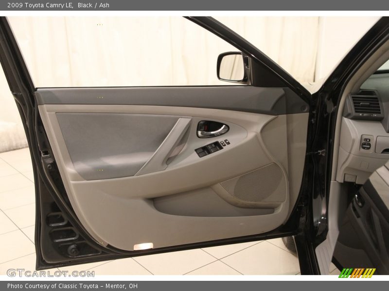 Black / Ash 2009 Toyota Camry LE