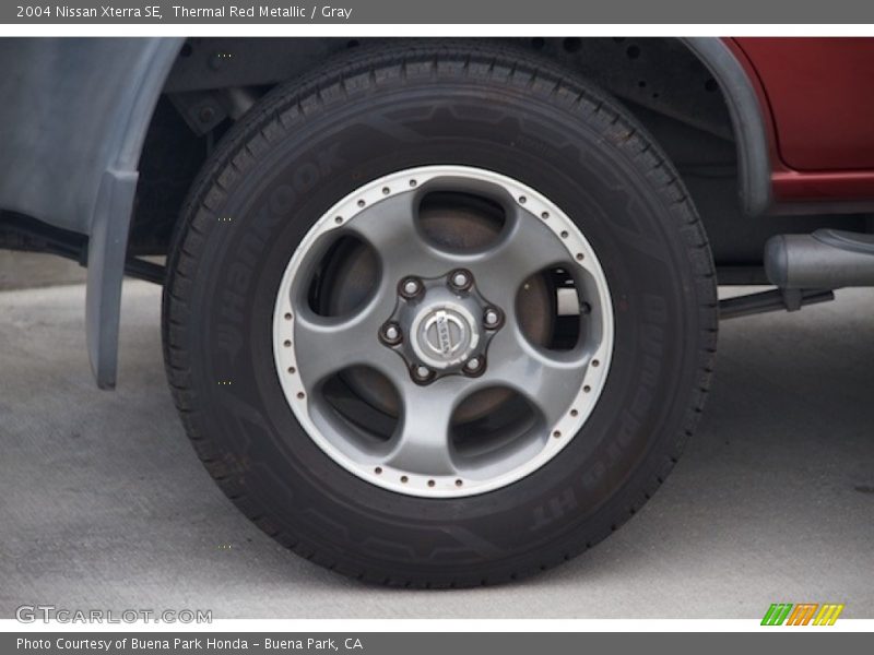 Thermal Red Metallic / Gray 2004 Nissan Xterra SE