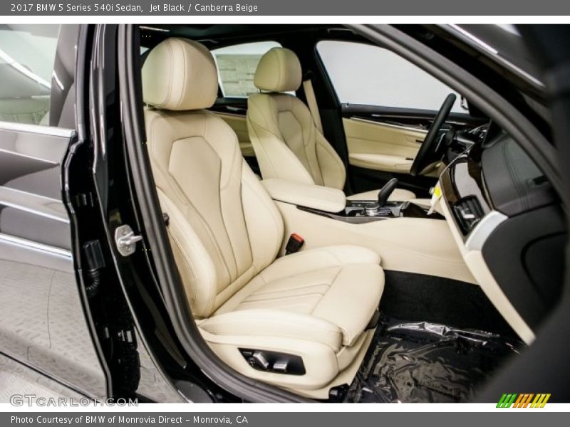 Jet Black / Canberra Beige 2017 BMW 5 Series 540i Sedan